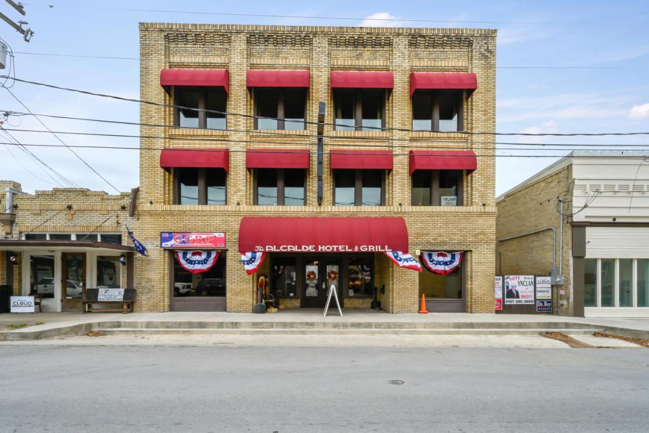 The Alcalde Hotel By Oyo Gonzales Buitenkant foto